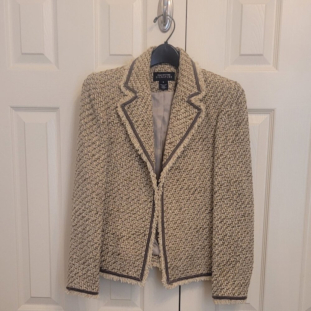 Jones New York Signature Wool Blazer with Fringe Size 6
